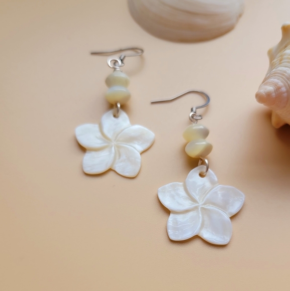 Plumeria Flower Shell Beachy Ocean Island Earrings - Picture 4 of 5